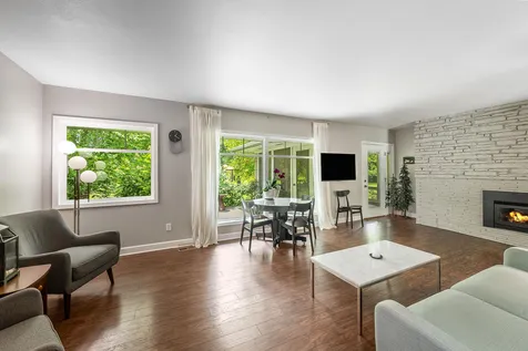 47 Skyline Drive Mankato MN 56001