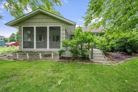47 Skyline Drive Mankato MN 56001