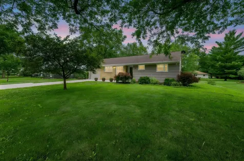47 Skyline Drive Mankato MN 56001