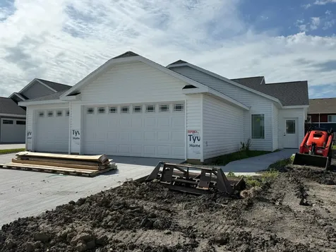 511 Westview Lane E West Fargo ND 58078