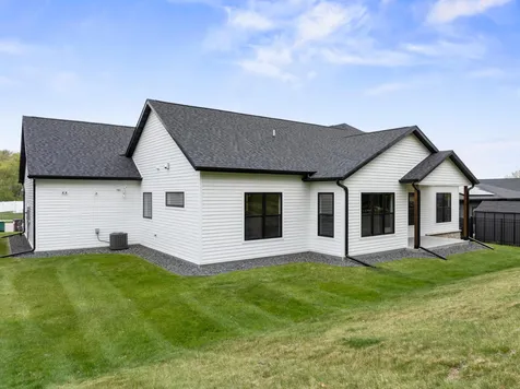 4228 Cassidy Ridge Drive NE Rochester MN 55906