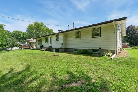 6718 36th Avenue N Crystal MN 55427