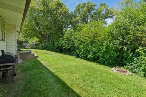 6718 36th Avenue N Crystal MN 55427