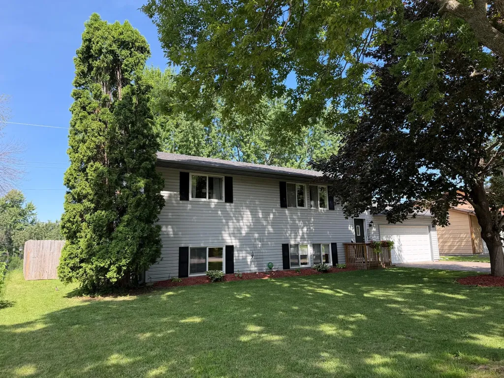 8166 Janero Avenue S Cottage Grove MN 55016