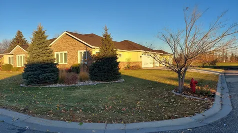 412 5th Avenue SE Hillsboro ND 58045