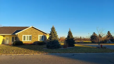 412 5th Avenue SE Hillsboro ND 58045