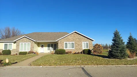 412 5th Avenue SE Hillsboro ND 58045