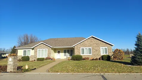 412 5th Avenue SE Hillsboro ND 58045
