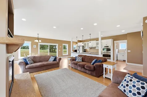 16305 57th Street SE Kindred ND 58051