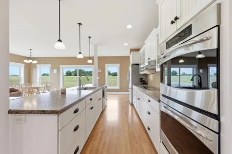 16305 57th Street SE Kindred ND 58051