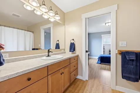 16305 57th Street SE Kindred ND 58051