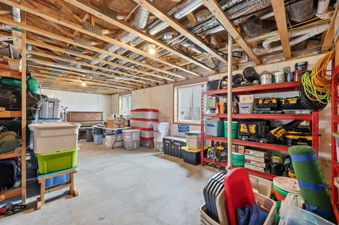 16305 57th Street SE Kindred ND 58051