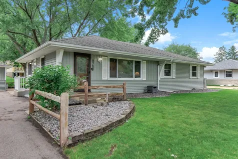 8758 Hamlet Avenue S Cottage Grove MN 55016