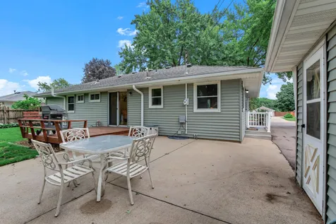 8758 Hamlet Avenue S Cottage Grove MN 55016