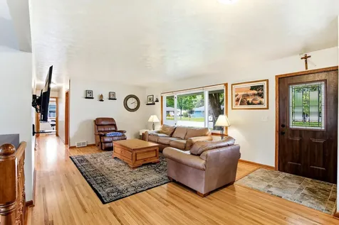 8758 Hamlet Avenue S Cottage Grove MN 55016