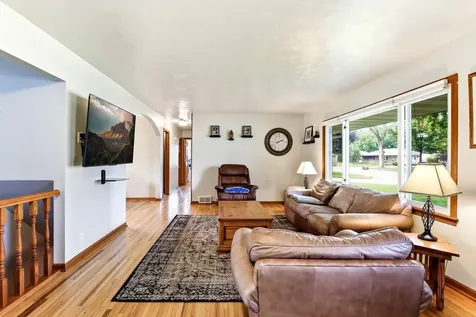 8758 Hamlet Avenue S Cottage Grove MN 55016