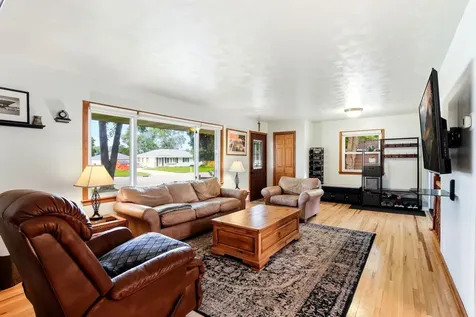 8758 Hamlet Avenue S Cottage Grove MN 55016