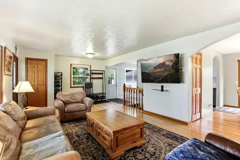 8758 Hamlet Avenue S Cottage Grove MN 55016