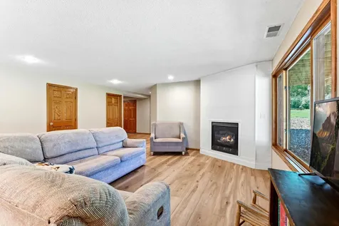 9278 134th Avenue SE Becker MN 55308