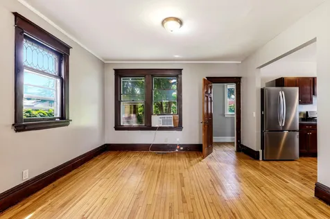 884 Iglehart Avenue Saint Paul MN 55104