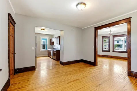 884 Iglehart Avenue Saint Paul MN 55104