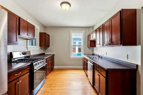 884 Iglehart Avenue Saint Paul MN 55104