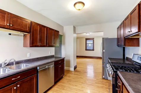 884 Iglehart Avenue Saint Paul MN 55104