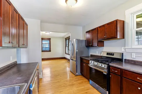 884 Iglehart Avenue Saint Paul MN 55104