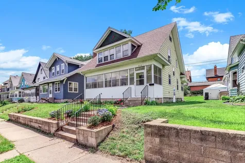 884 Iglehart Avenue Saint Paul MN 55104