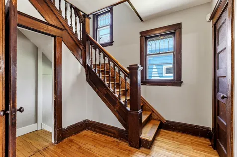 884 Iglehart Avenue Saint Paul MN 55104