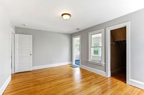 884 Iglehart Avenue Saint Paul MN 55104