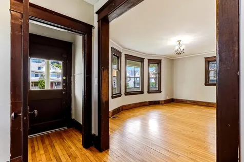 884 Iglehart Avenue Saint Paul MN 55104
