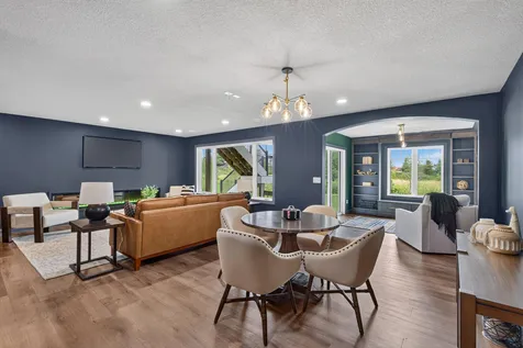 1888 Oakpointe Drive Waconia MN 55387