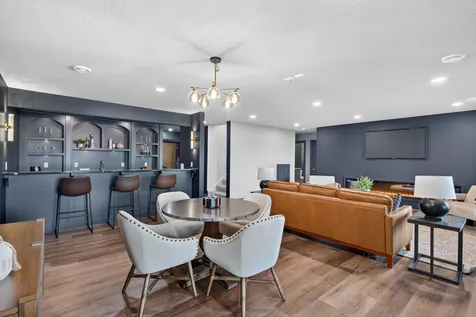 1888 Oakpointe Drive Waconia MN 55387