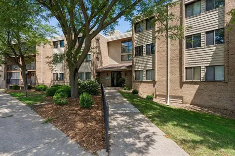 1887 Silver Bell Road Eagan MN 55122