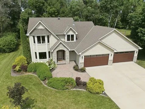 18615 Kanabec Trail Lakeville MN 55044