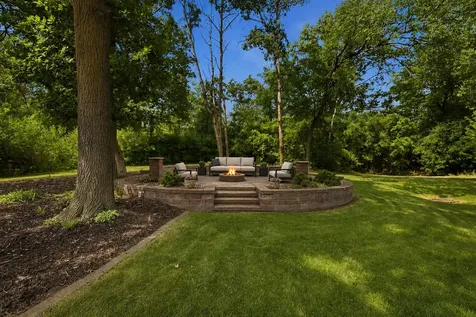 18615 Kanabec Trail Lakeville MN 55044