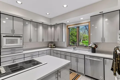 3435 Oakton Drive Minnetonka MN 55305