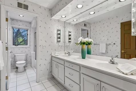 3435 Oakton Drive Minnetonka MN 55305