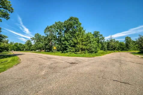 3505 Highland Drive NE Bemidji MN 56601