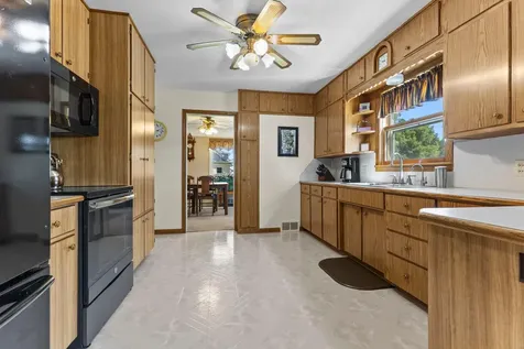 13465 619th Avenue Hutchinson MN 55350