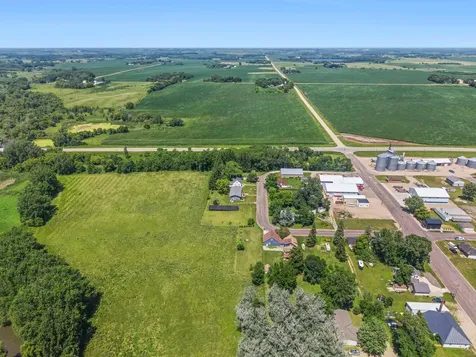 13465 619th Avenue Hutchinson MN 55350