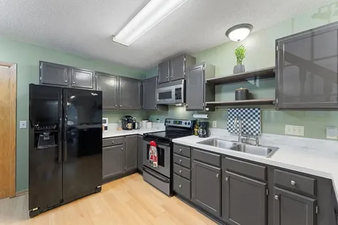 8438 Copperfield Way Inver Grove Heights MN 55076