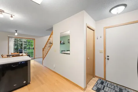 8438 Copperfield Way Inver Grove Heights MN 55076