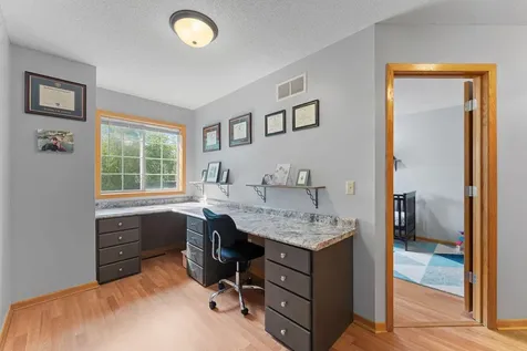 8438 Copperfield Way Inver Grove Heights MN 55076