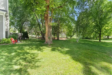 8438 Copperfield Way Inver Grove Heights MN 55076