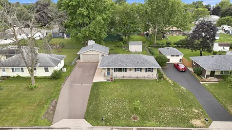 8804 Greenway Avenue S Cottage Grove MN 55016