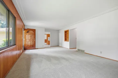 3511 Zane Avenue N Crystal MN 55422
