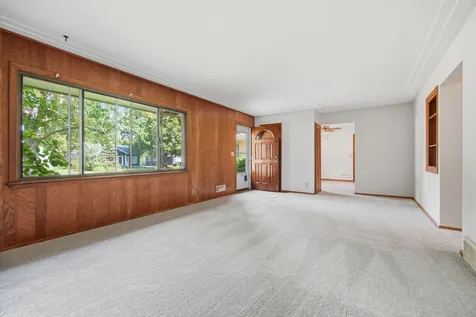 3511 Zane Avenue N Crystal MN 55422