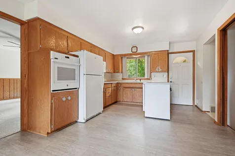 3511 Zane Avenue N Crystal MN 55422